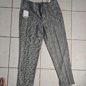 Zara Men's Black and White Checkered Dress Pants